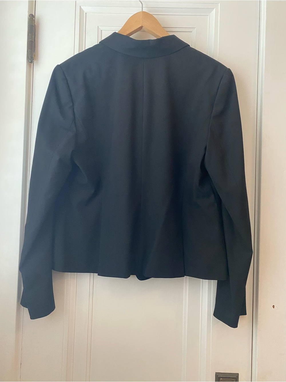 Ann Taylor classic black suit jacket blazer 14 - Picture 5 of 5